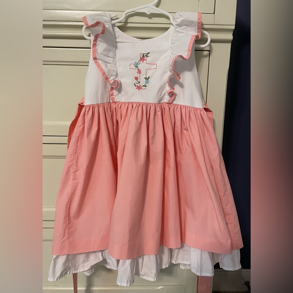 Eleanor Rose dress. Gently worn, never placed in the dryer. No stains size 5-6